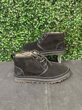 UGG Neumel II Chukka Boot - M6